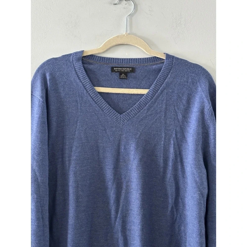 Banana Republic Sweater Men XL Blue 100%‎ Merino Wool Long Sleeve V Neck Office